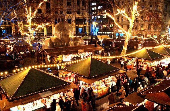 Budapest Christmas Market Vorosmarty ter