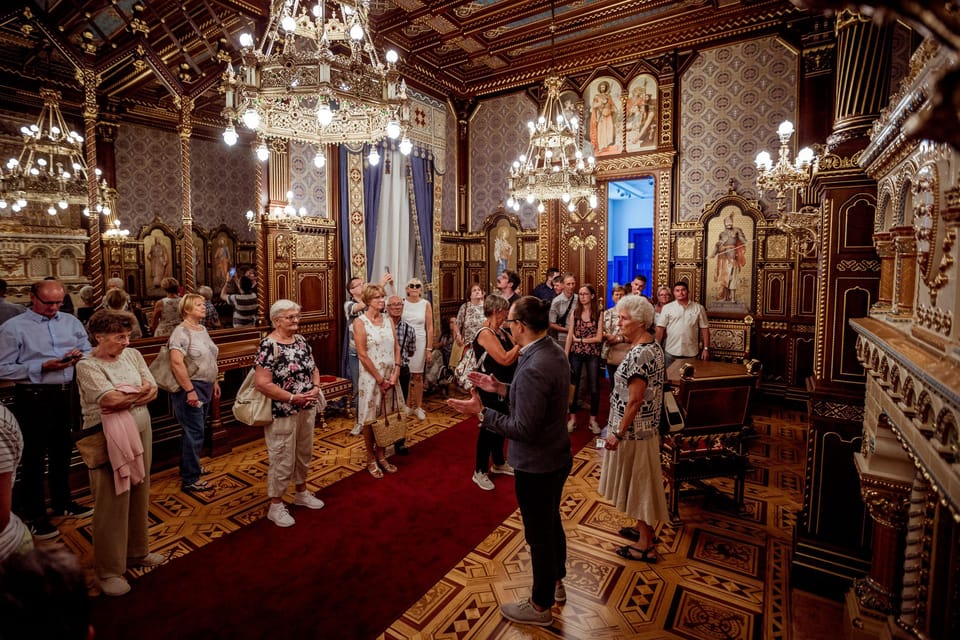 Buda Castle at Christmas Royal Palace St Stephens Hall Tours in Budapest