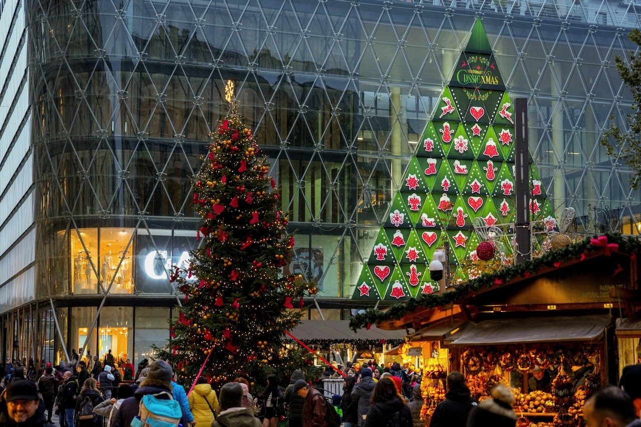 Budapest Christmas Market Classic Xmas Vorosmarty Budapest Brand