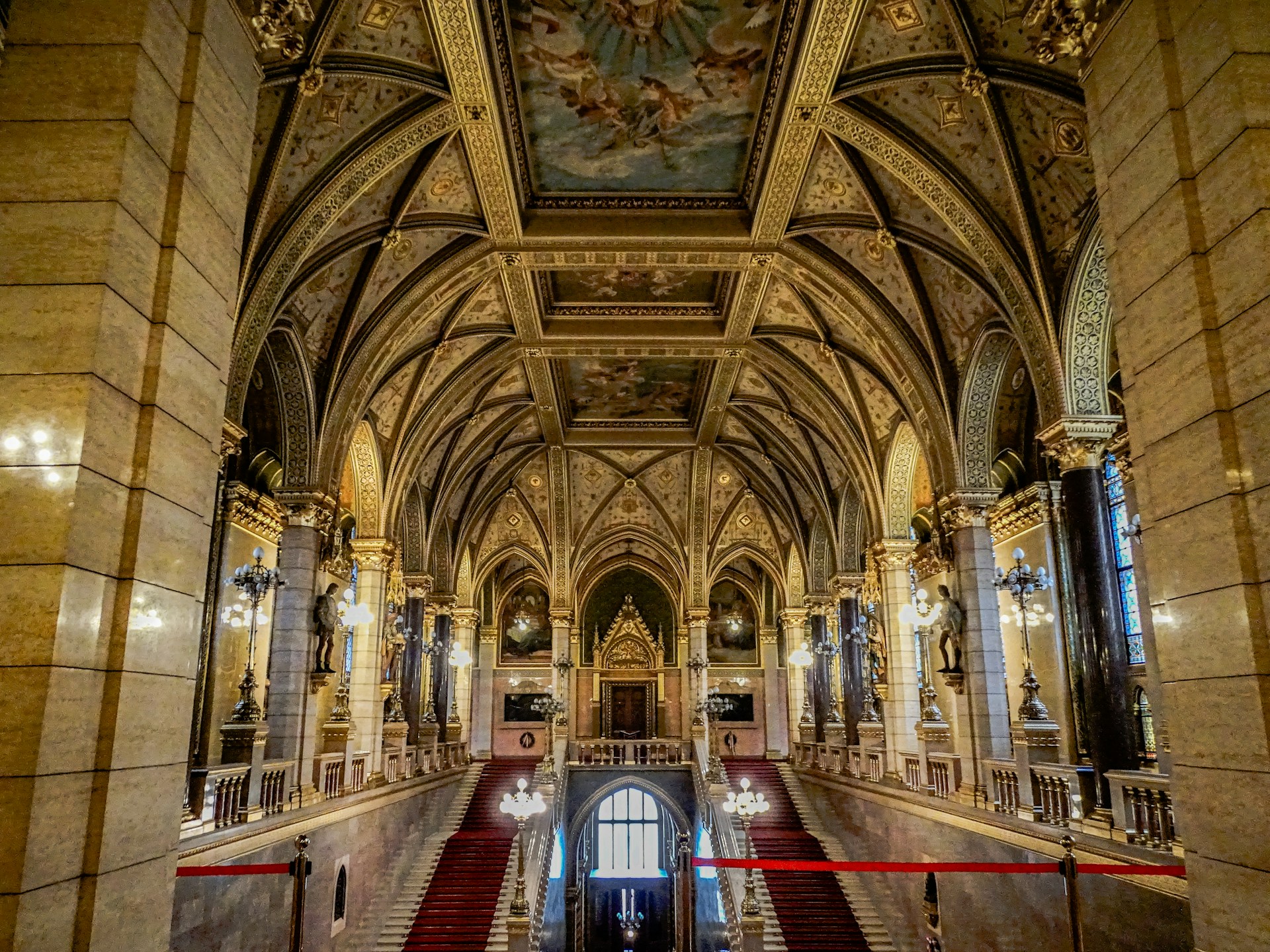 Budapest Hungarian Parliament Staircase Walking Tours Tickets Guided Live Audio Mnica